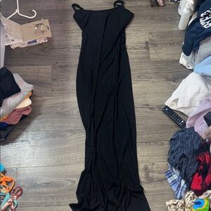 Elegant Black Maxi Dress